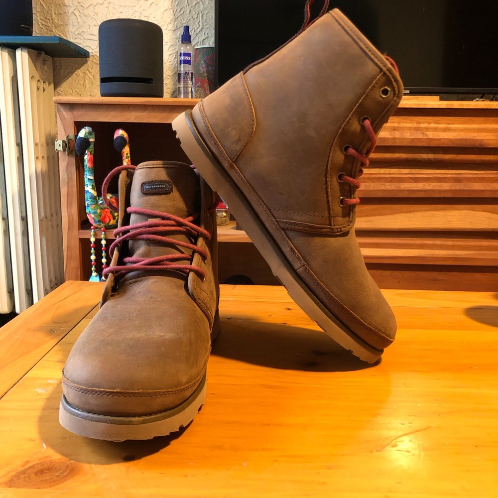 UGG Harkley Boots